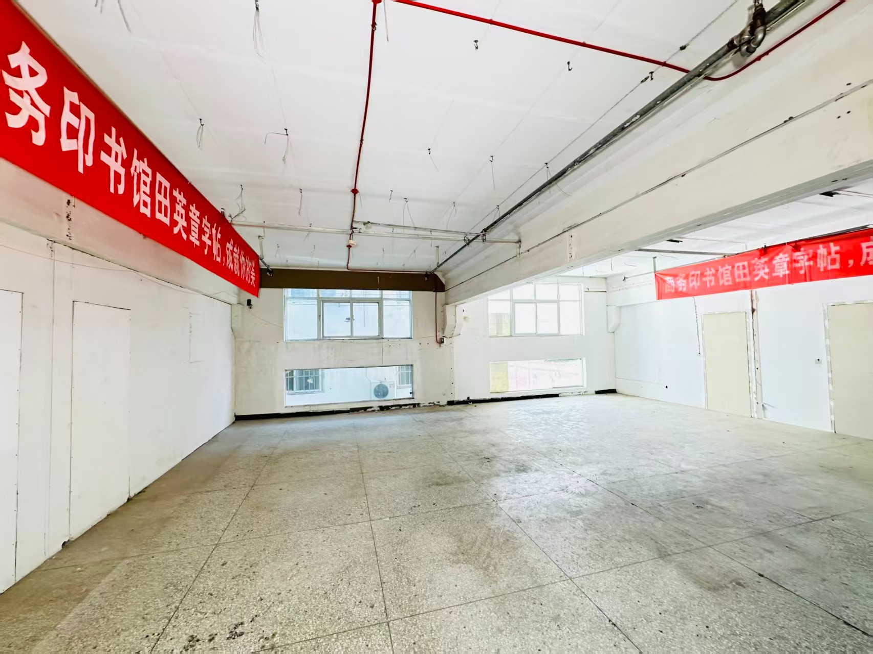洛阳中德科技园建议再强化“人工智能算力中心、AI应用孵化、数字经济示范园”等产业概念，会更符合产业园招商语言_COPY